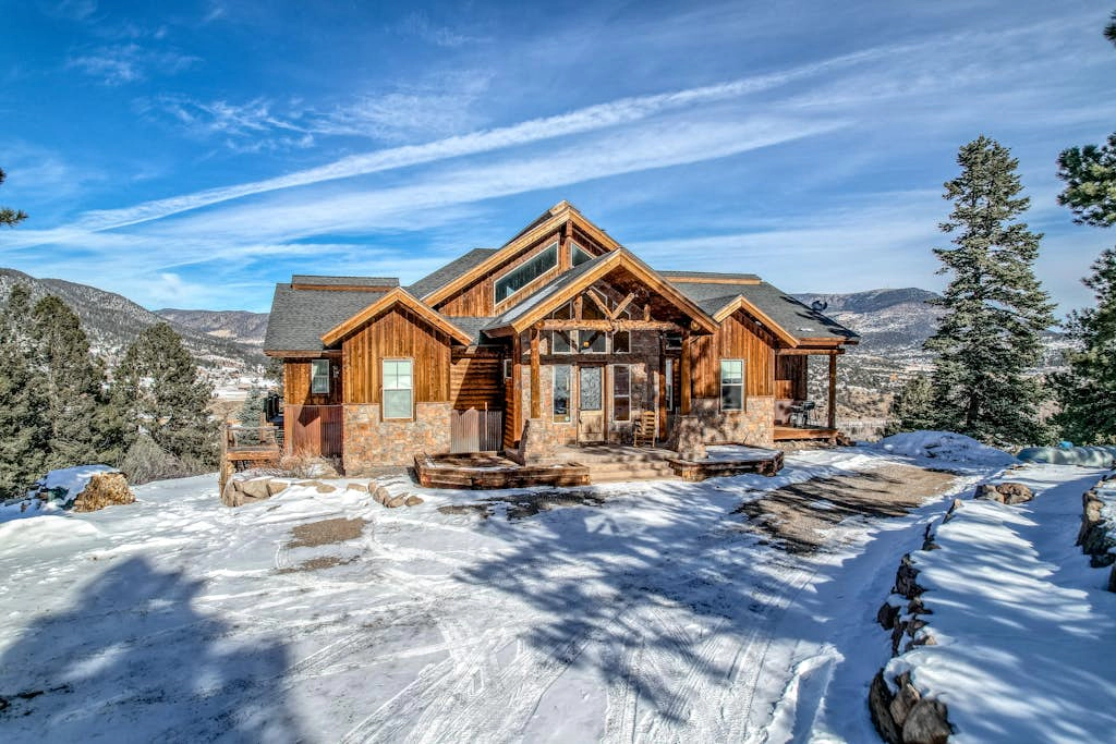 Cutbow Lodge