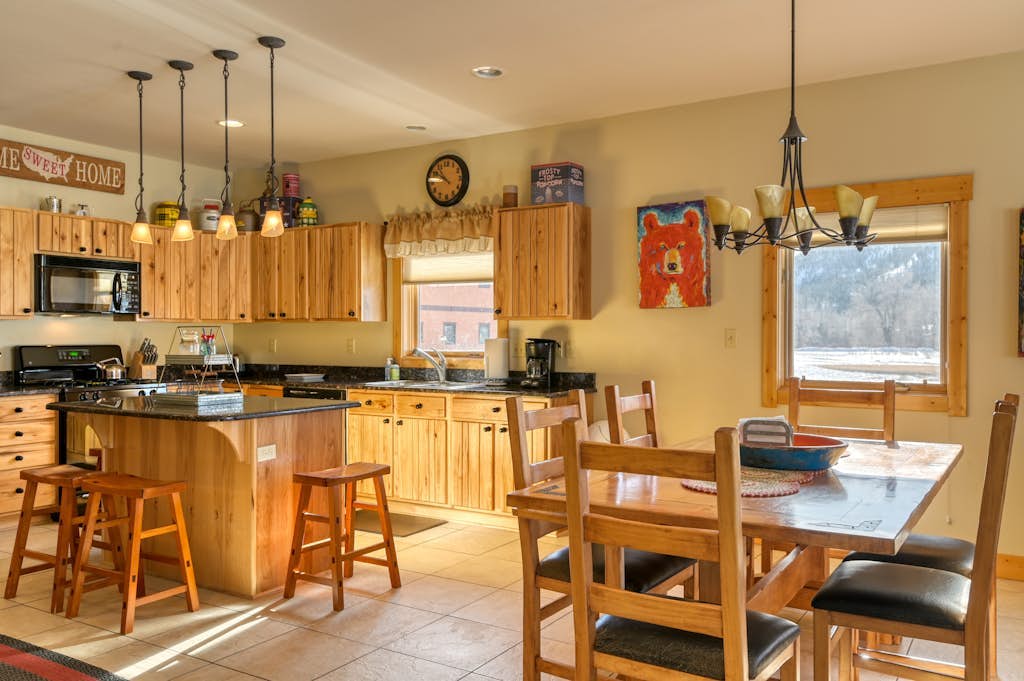 Dog-Friendly Golf Course Front Home w/Free WiFi, Gas Fireplace, W/D, & Gas Grill