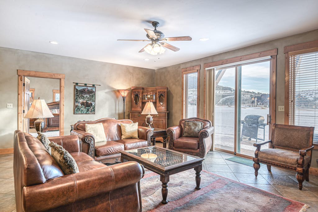 Coursefront Condo with WiFi, Gas Fireplace, Private Washer/Dryer, and Gas Grill