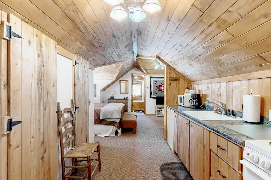 Cozy Mountain Studio w/ Fireplace + Private Balcony Views 🌲 | Near Wolf Creek