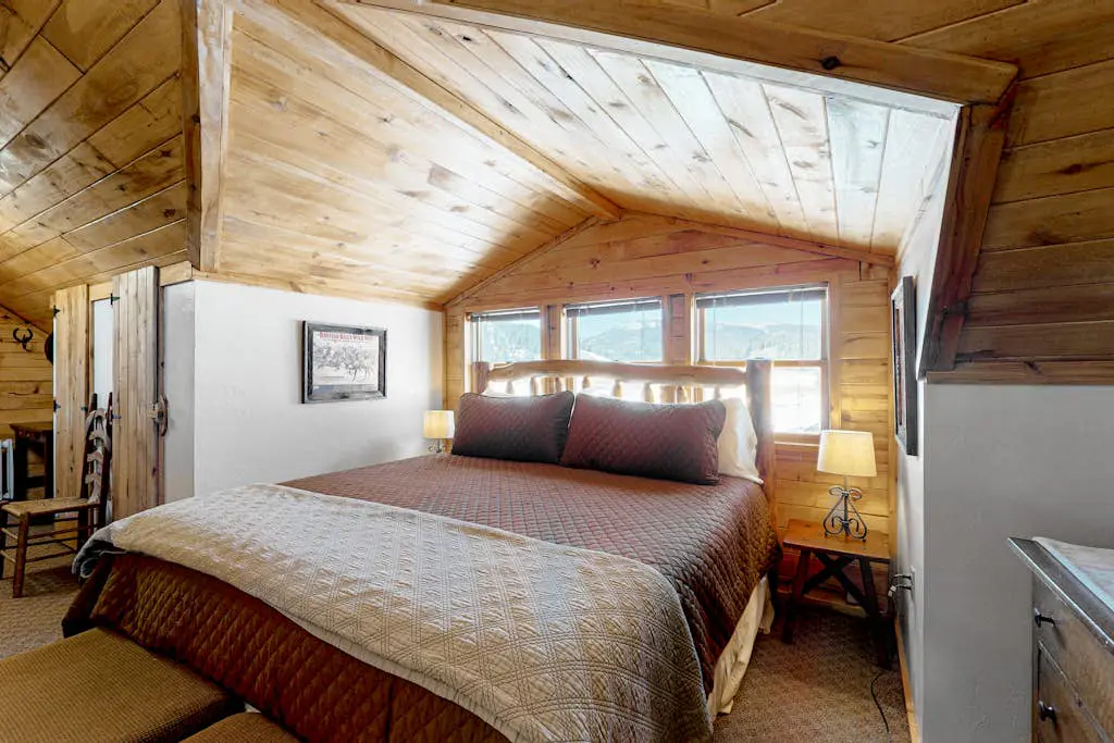Cozy Mountain Studio w/ Fireplace + Private Balcony Views 🌲 | Near Wolf Creek