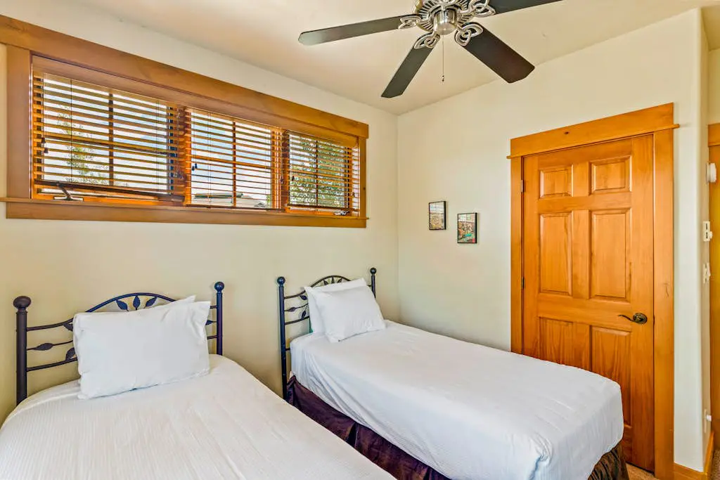 EagleRidge Lodge 208