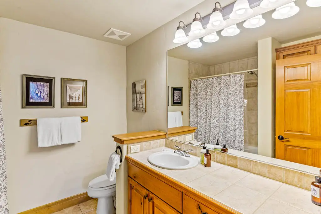 EagleRidge Lodge 208