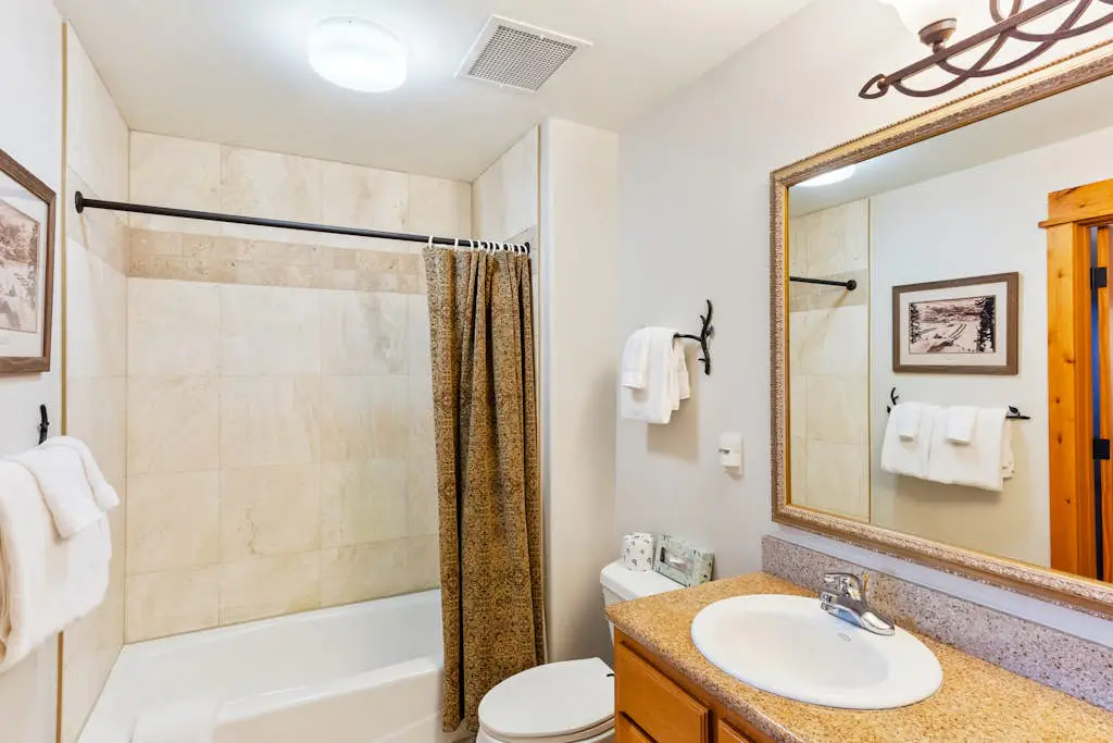 Canyon Creek B305