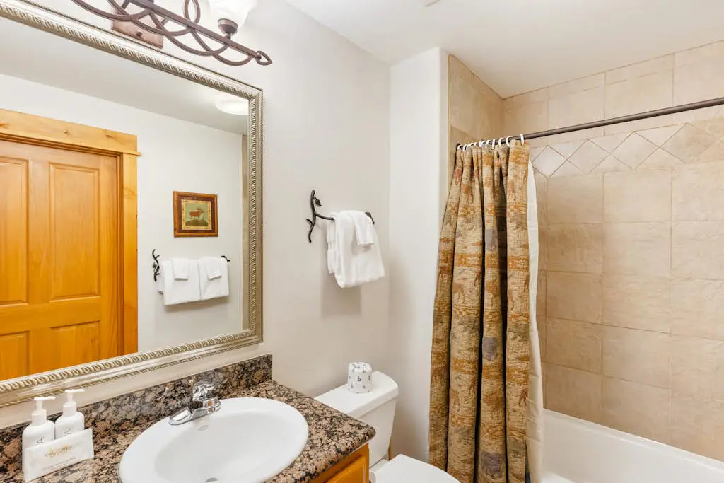 Canyon Creek B305