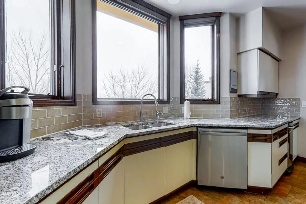 Meadows Penthouse A