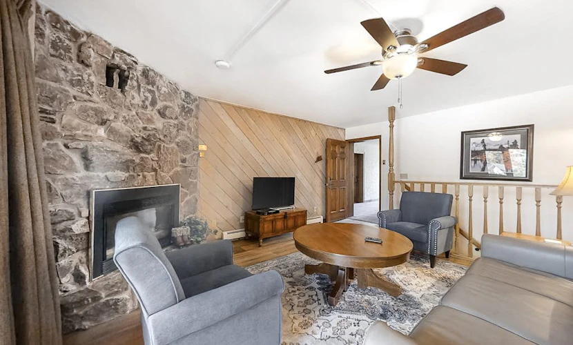 Prime location across the street from the gondola with pool & hot tubs