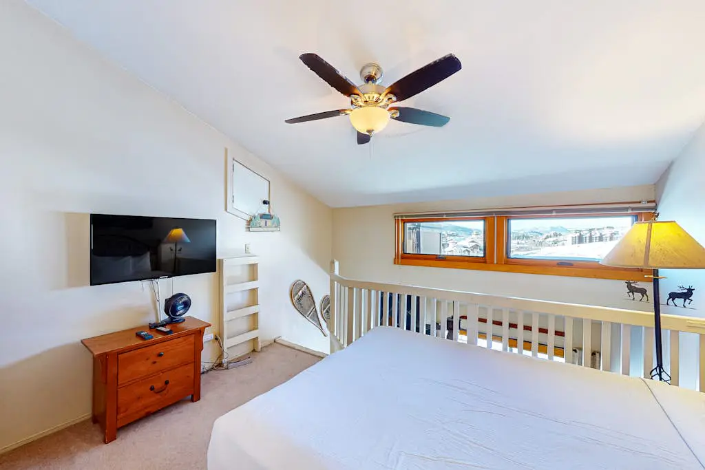 Ski Inn 333