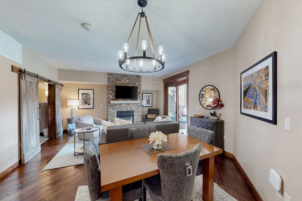Trailhead Lodge 3107