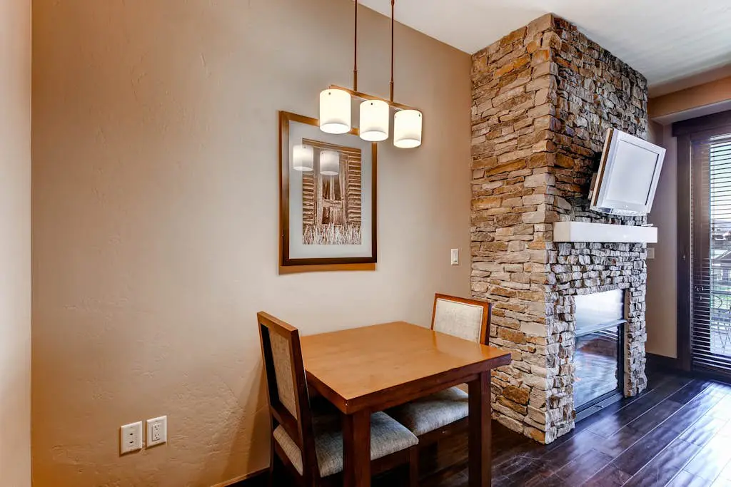 Trailhead Lodge 2113