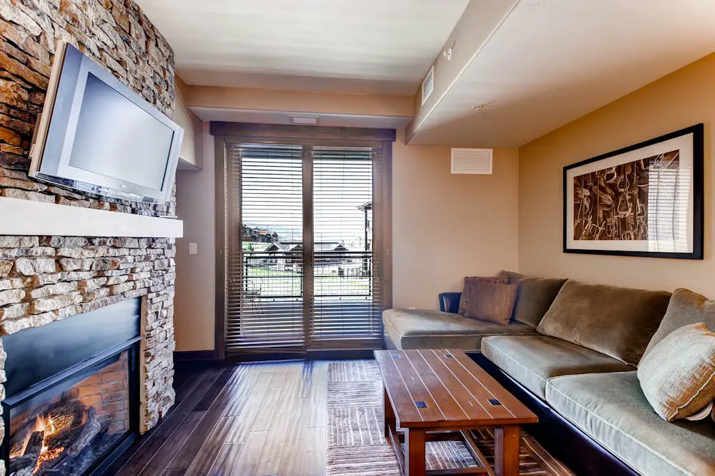 Trailhead Lodge 2113