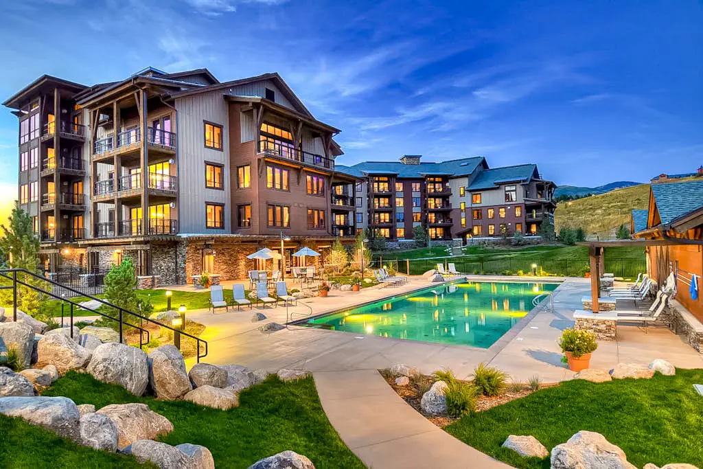 Trailhead Lodge 3105