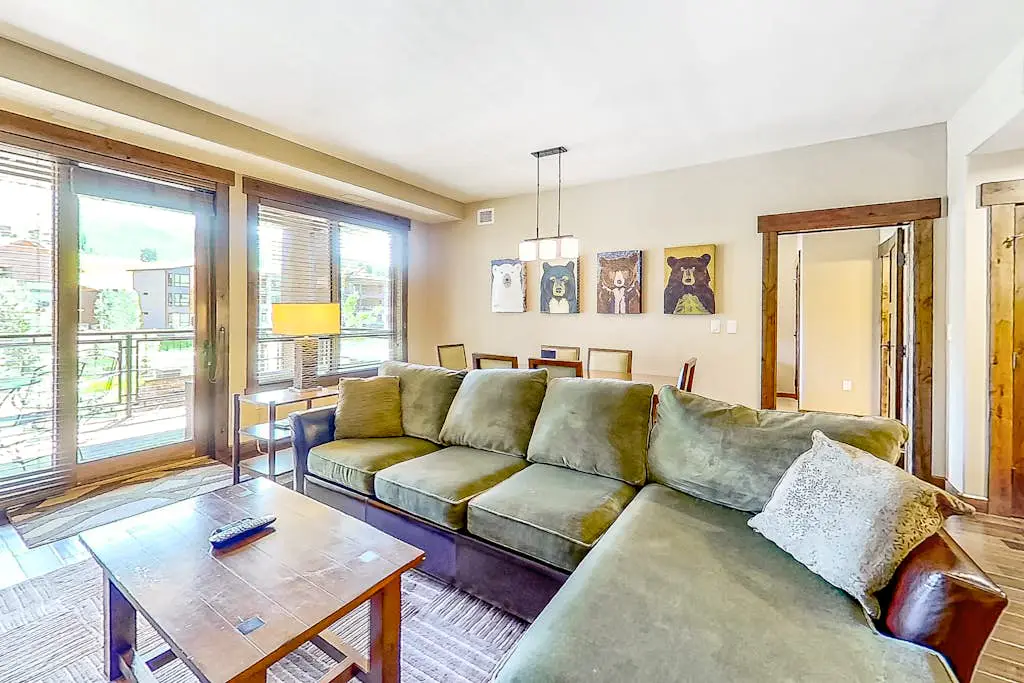 Trailhead Lodge 3105