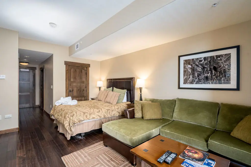 Trailhead Lodge 4108