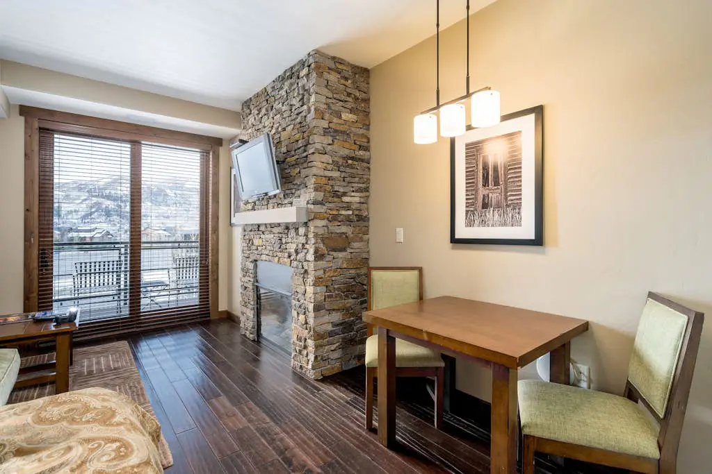 Trailhead Lodge 4108