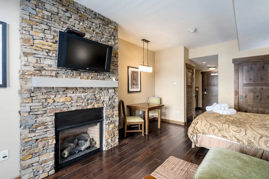 Trailhead Lodge 4108