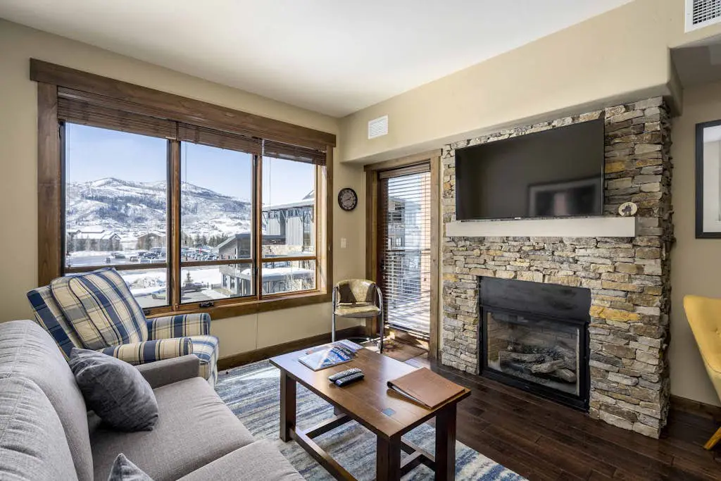 Trailhead Lodge 4106