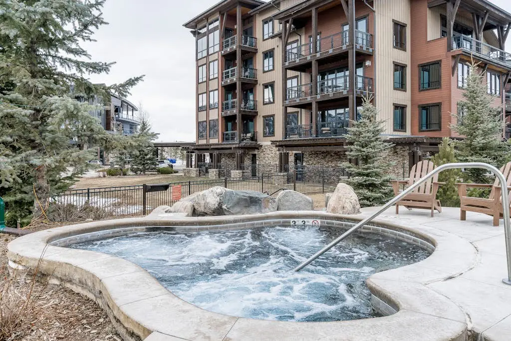 Trailhead Lodge 4118