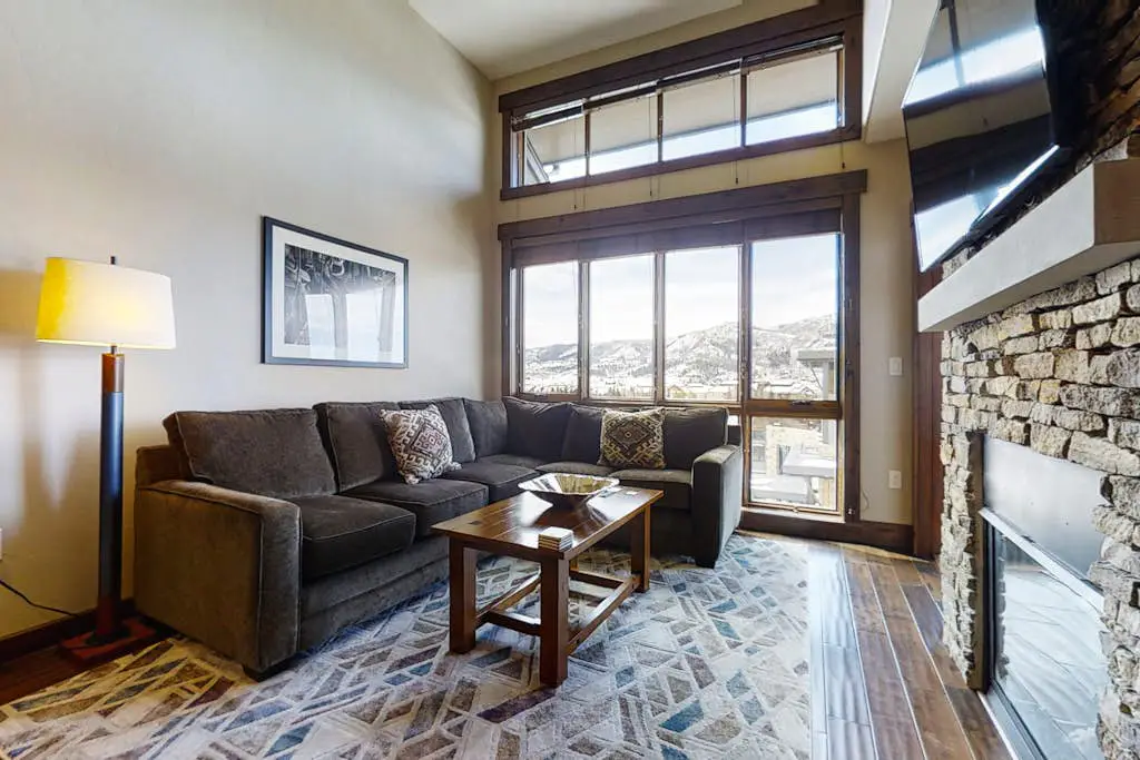 Trailhead Lodge 5112