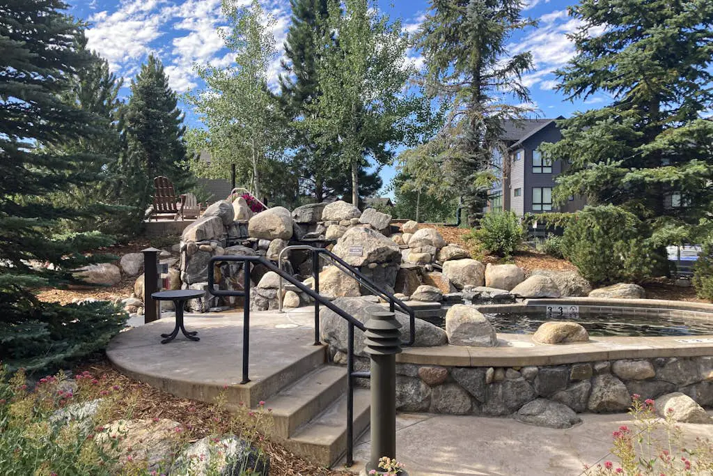 Trailhead Lodge 4113