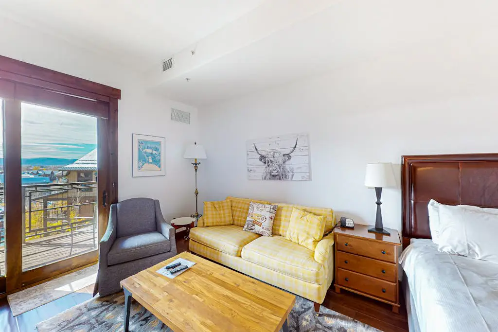 Trailhead Lodge 5113