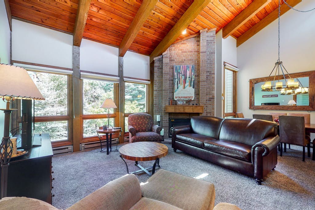 Gorgeous Steamboat condo with hot tubs, pool & washer/dryer