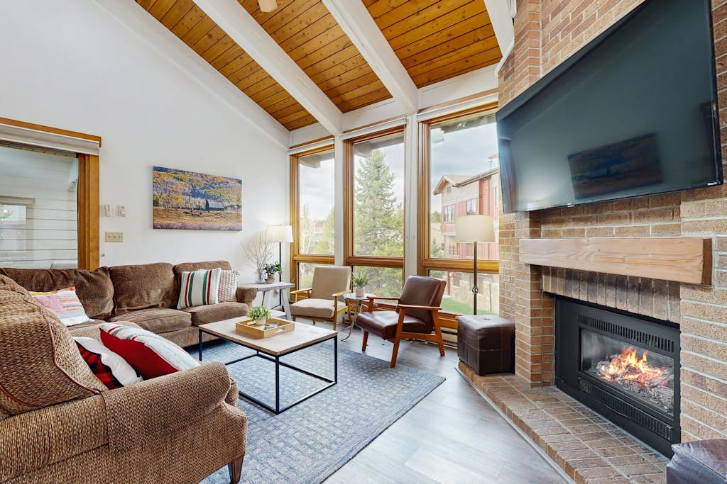Steamboat chalet 1 block from gondola with pool & hot tubs