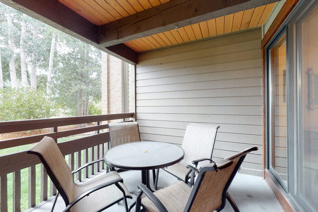 Charming Steamboat Springs home with hot tubs & pool - next to gondola