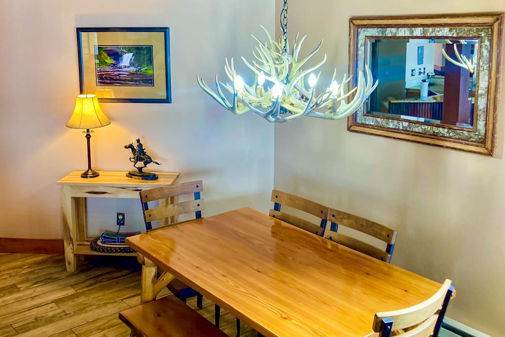 Charming Steamboat Springs home with hot tubs & pool - next to gondola