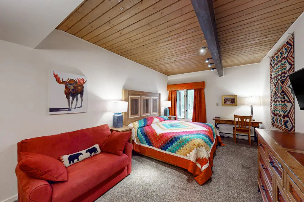 Ptarmigan House 11