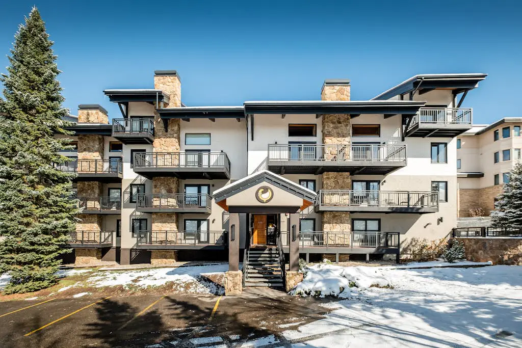 Ptarmigan House 11
