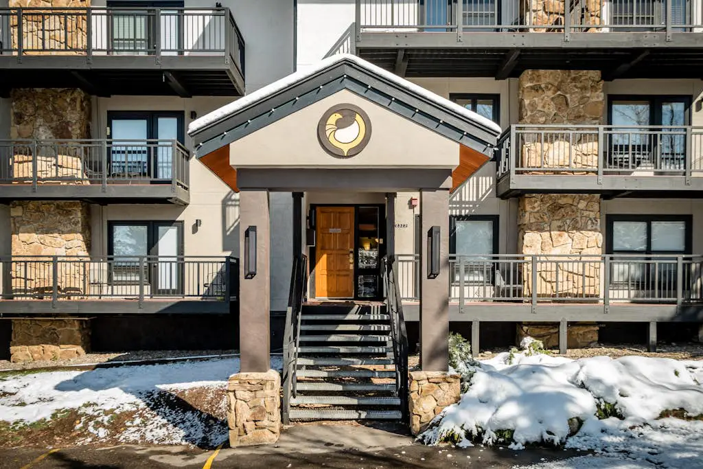 Ptarmigan House 11
