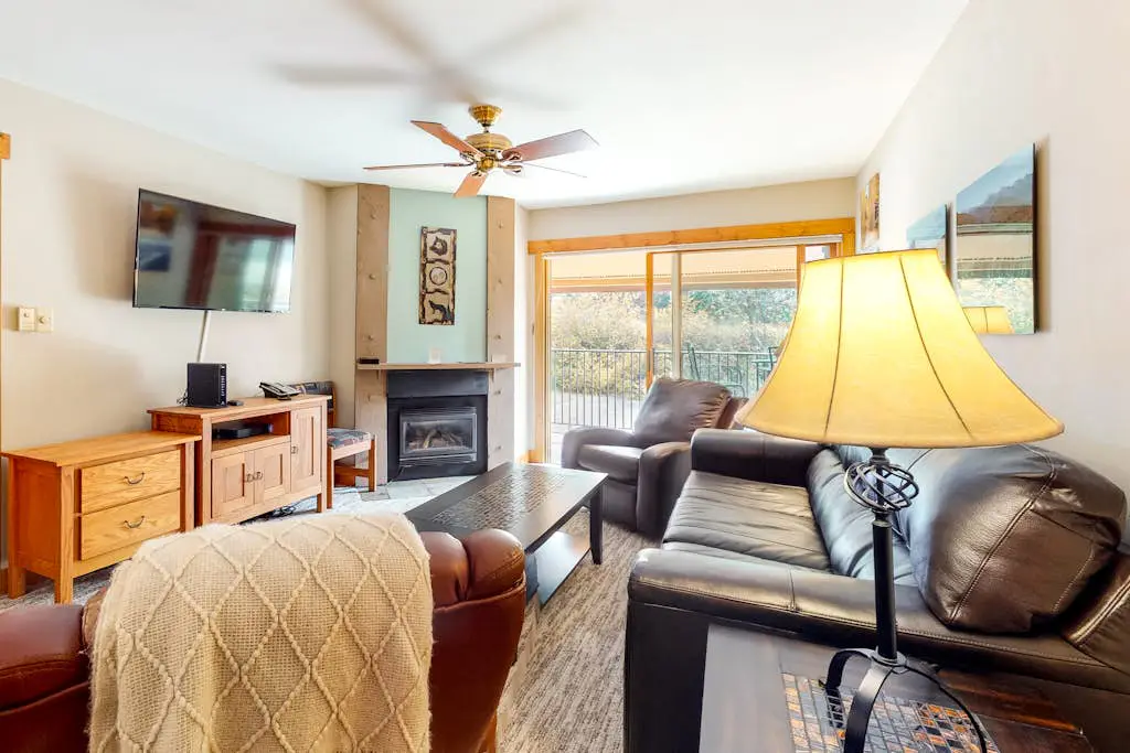 Ski Inn 336
