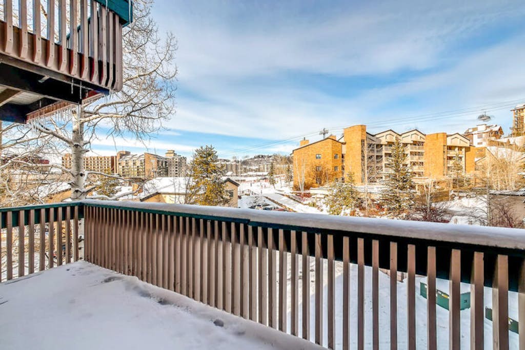 Ski-In/Ski-Out Condo w/ 2 Balconies, Fireplace, Media Room & Shared Hot Tub