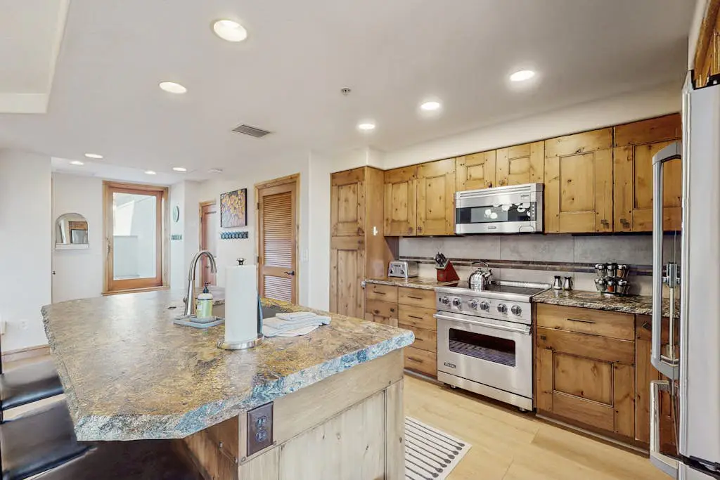 Torian Plum Creekside 616