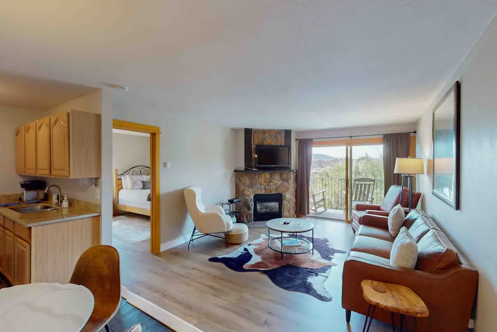 Ski Inn 211