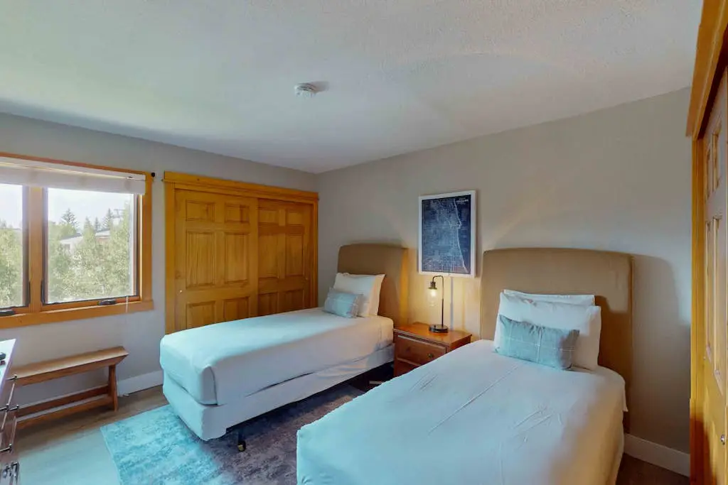 Ski Inn 211
