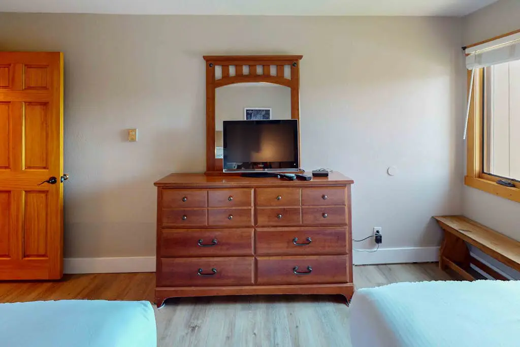 Ski Inn 211