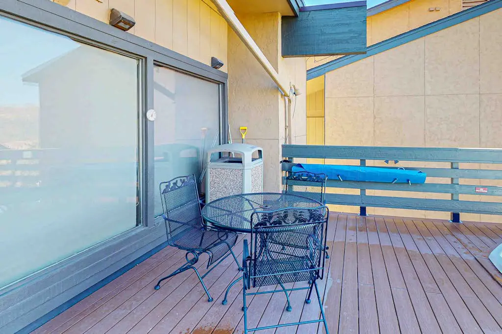 Ski Inn 211