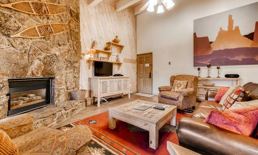 Ski Getaway with pool, fitness room & sauna