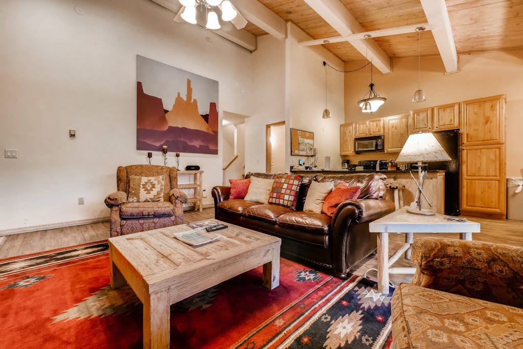 Ski Getaway with pool, fitness room & sauna