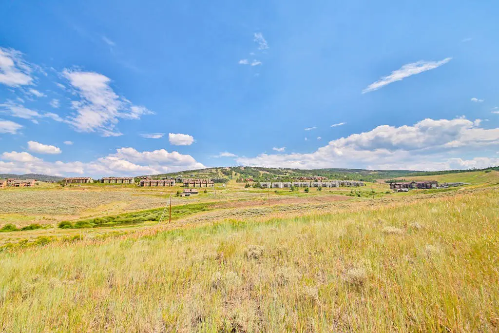 Mountainside 049