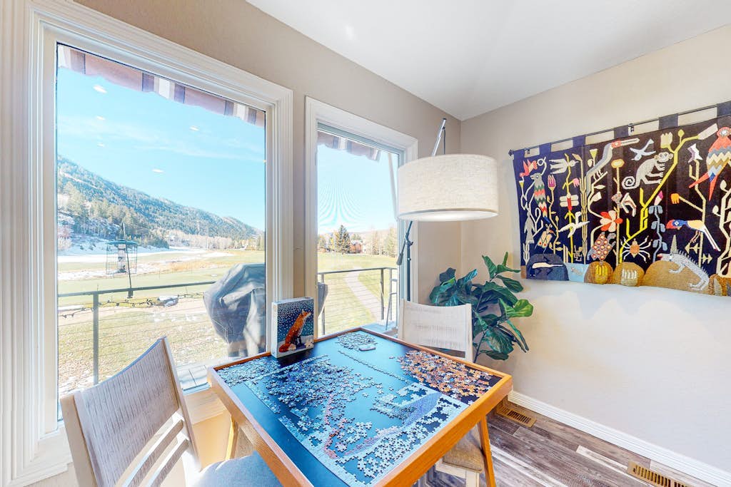 Four-story home with amazing mountain/golf view, fireplace & Ping-Pong