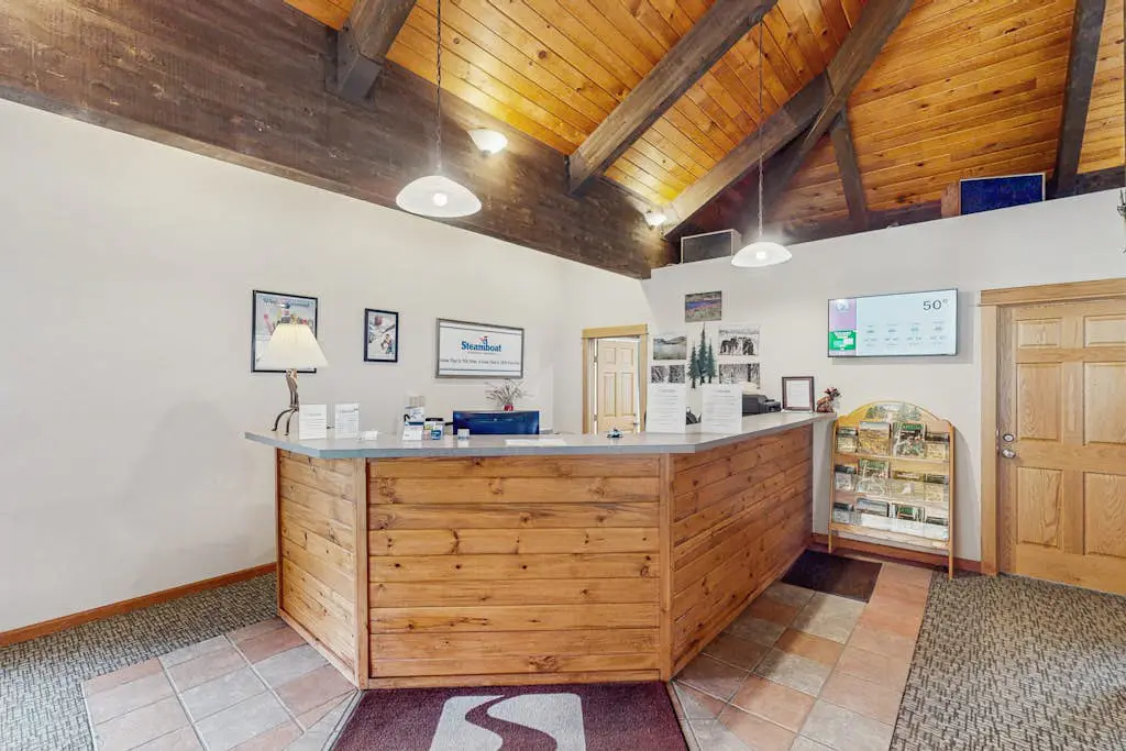 Ski Inn 332