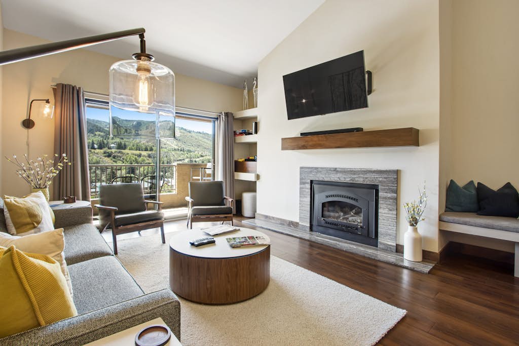 Luxe Two-Story Penthouse with Mountain Views - Near Riverfront Express Gondola