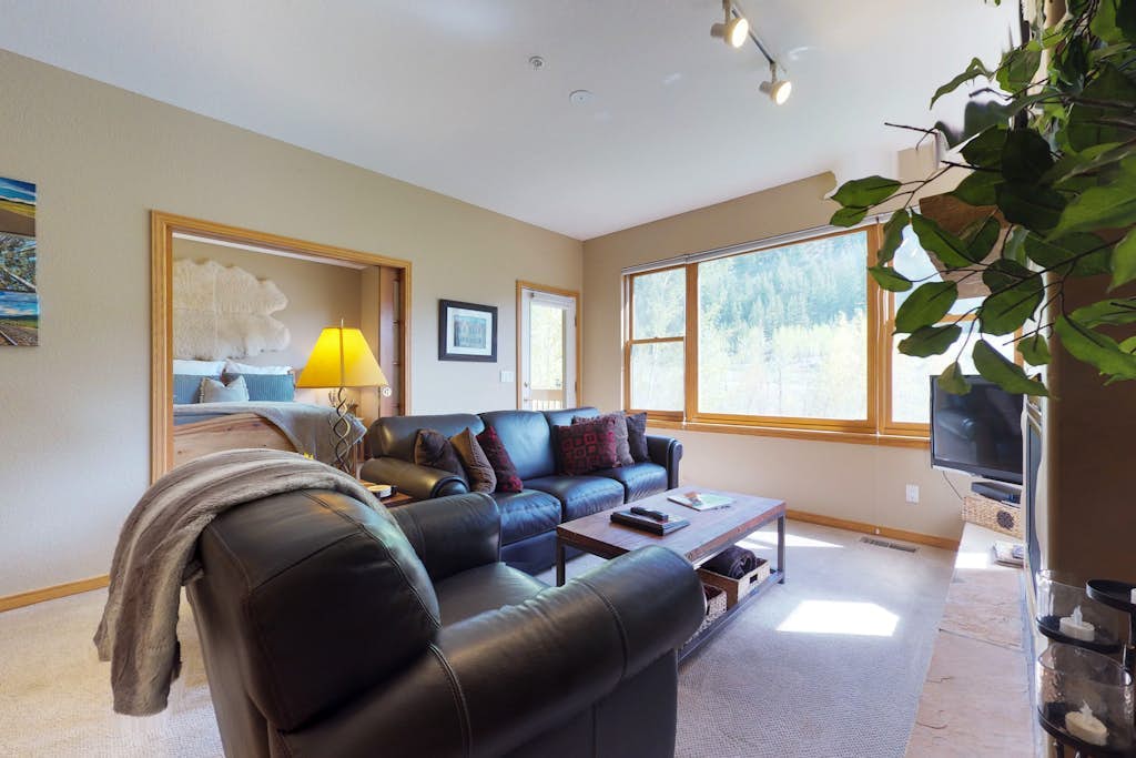 Waterfront townhome with shared hot tub and balcony