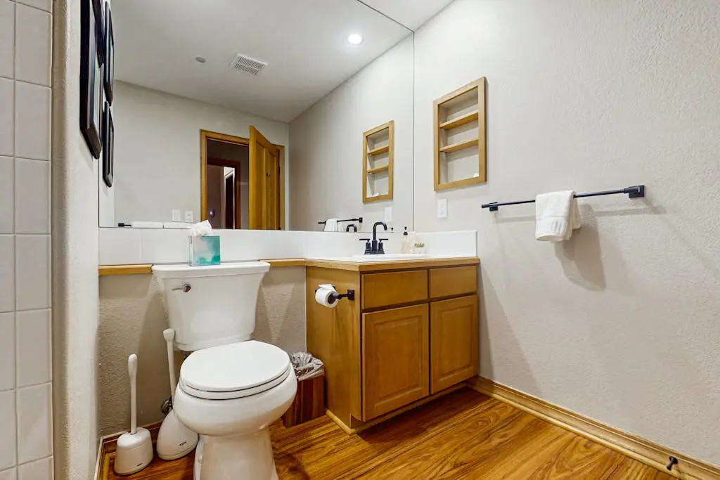 Spruce Tree Lodge #202
