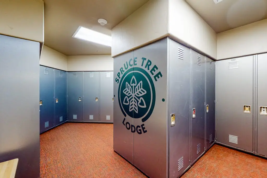 Spruce Tree Lodge #202