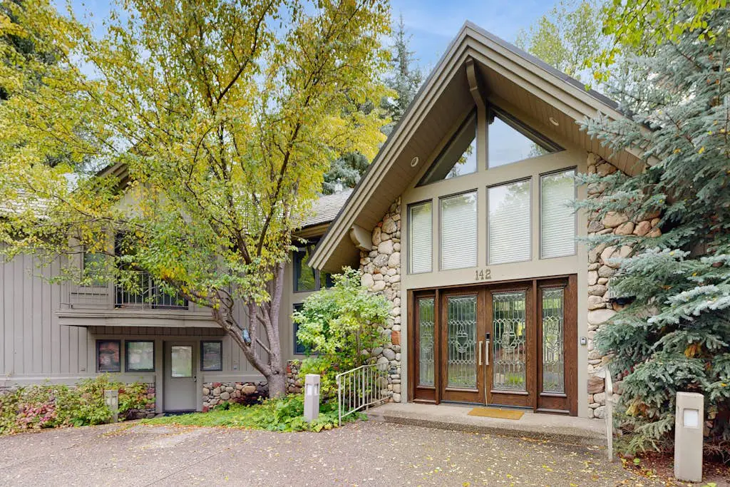 Creekside Beauty in Beaver Creek