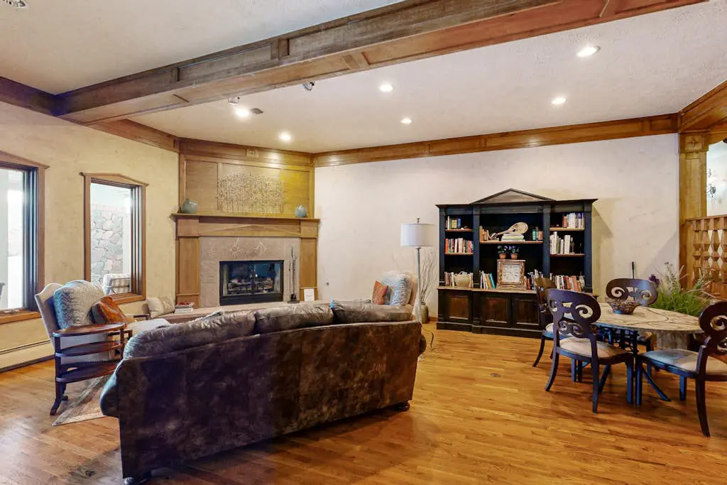 Seasons Lodge #202